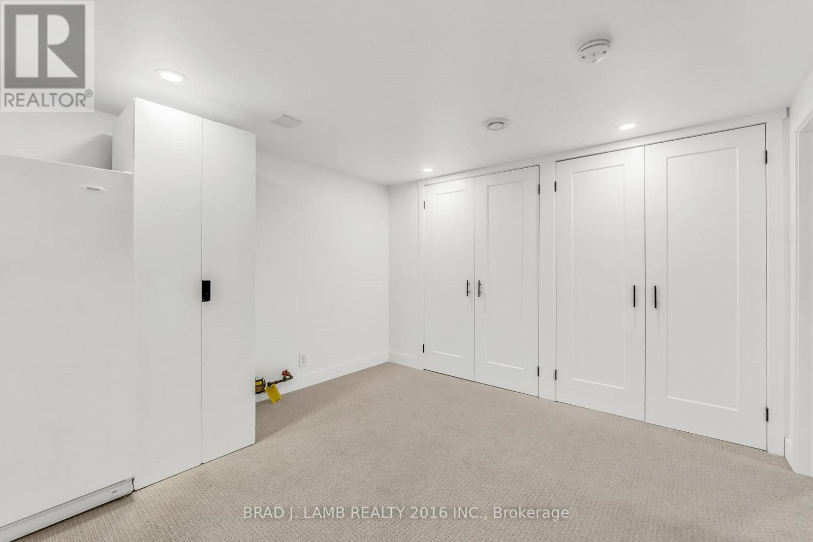 794 The Queensway, Toronto, Ontario  M8Z 1N5 - Photo 10 - W12207714