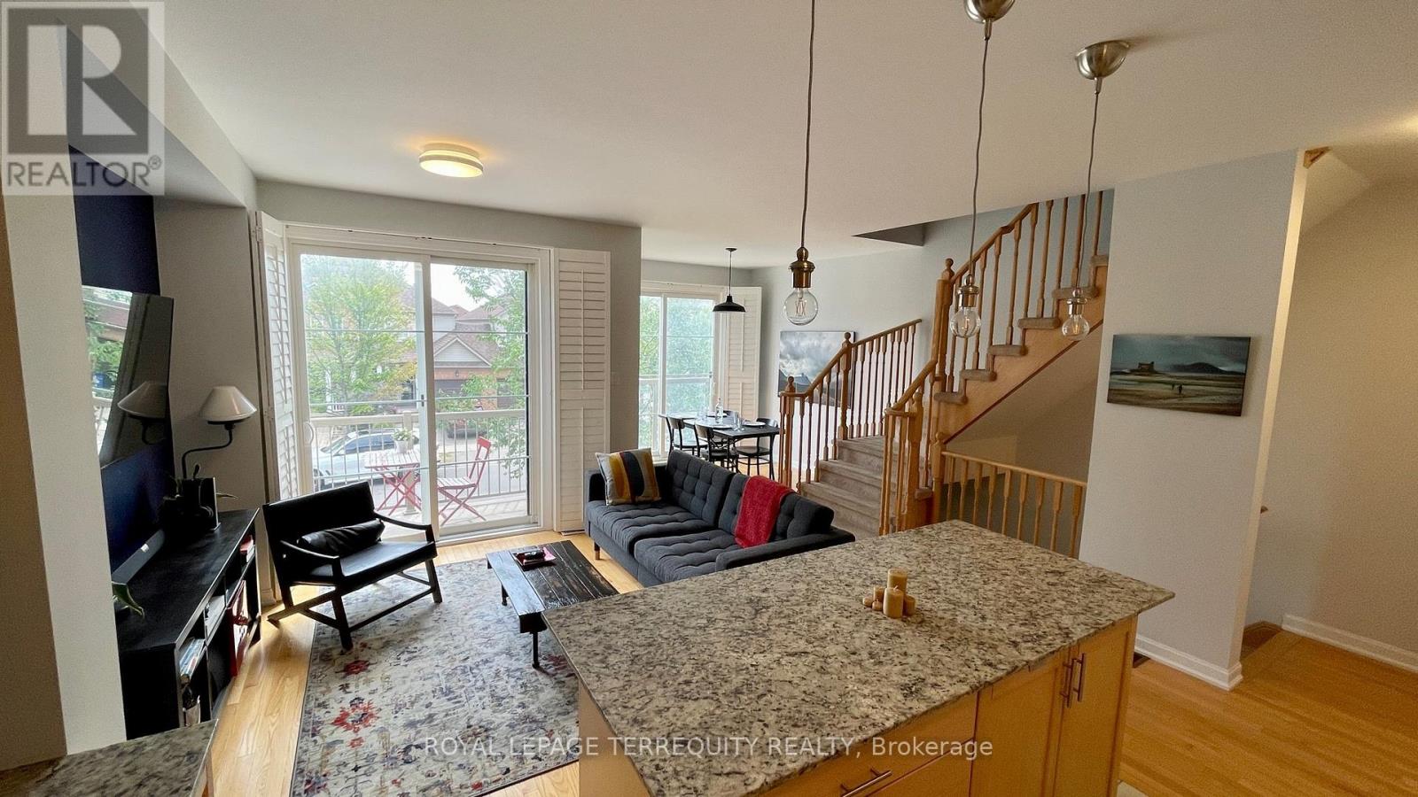 152 - 165 Hampshire Way, Milton (De Dempsey), Ontario  L9T 8M7 - Photo 6 - W12207730