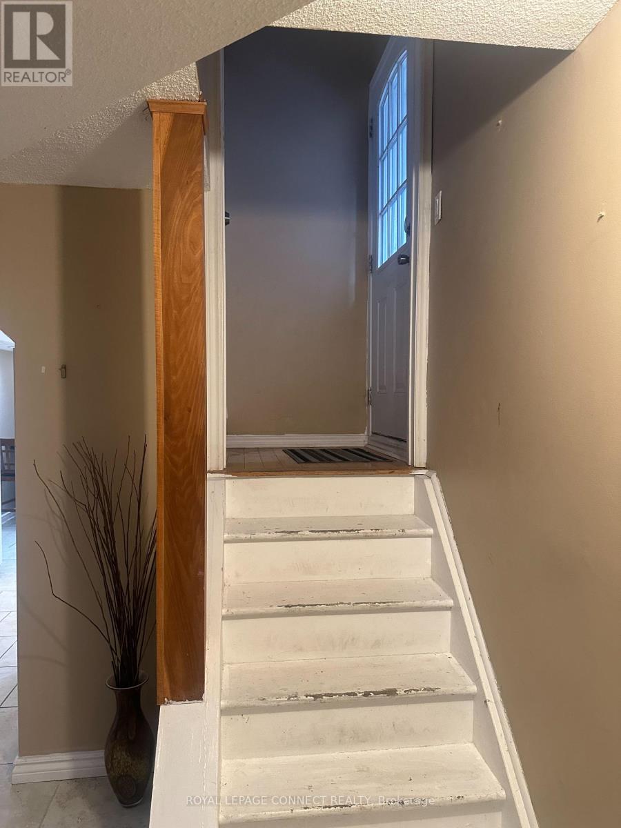 534 Warhol Way, Mississauga (Meadowvale Village), Ontario  L5W 1M2 - Photo 2 - W12207737