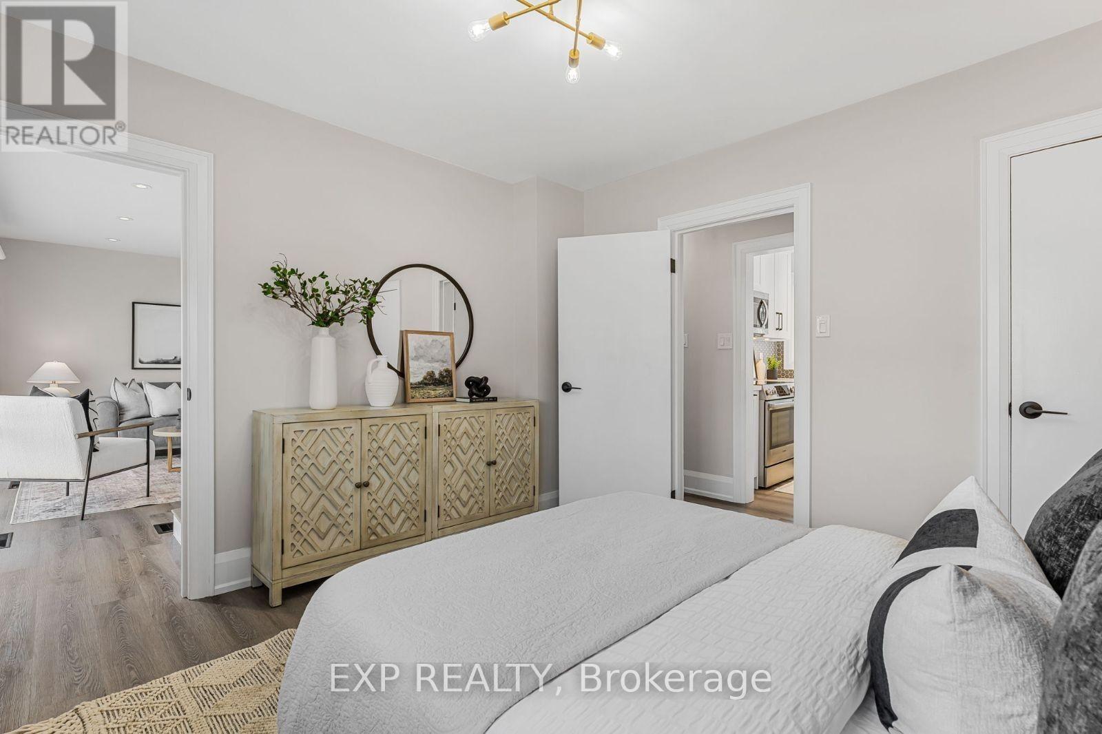 75 Alder Crescent, Toronto (Long Branch), Ontario  M8W 1E1 - Photo 11 - W12207747