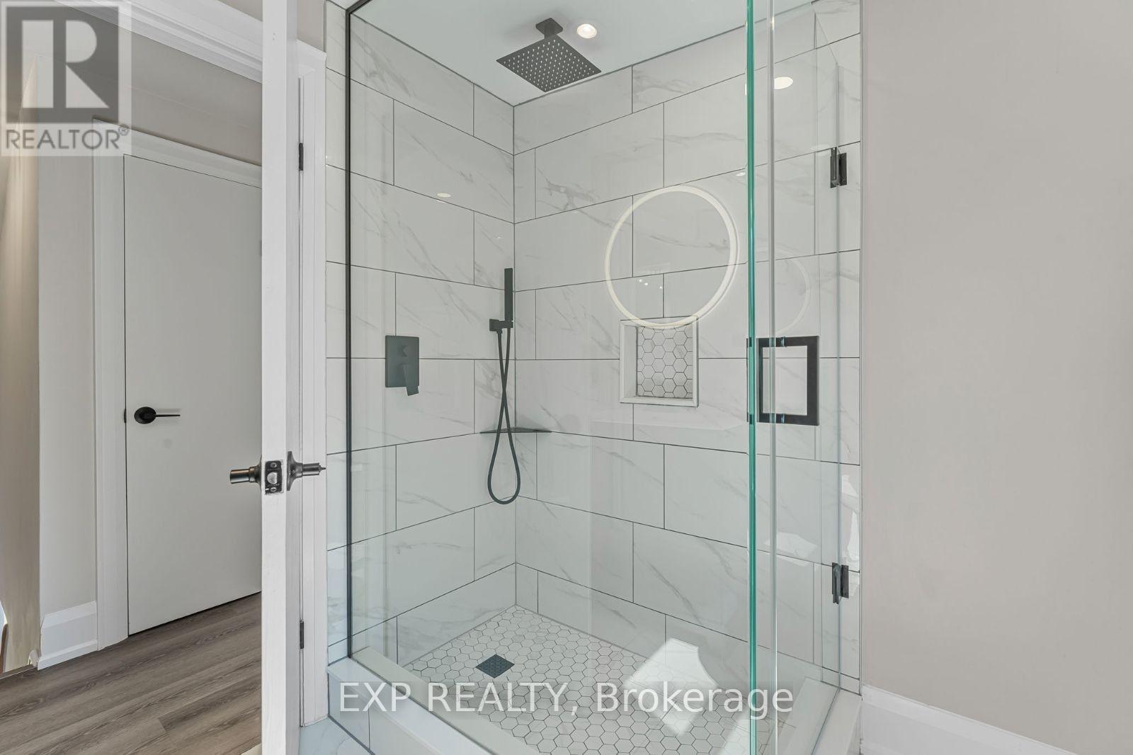 75 Alder Crescent, Toronto (Long Branch), Ontario  M8W 1E1 - Photo 22 - W12207747