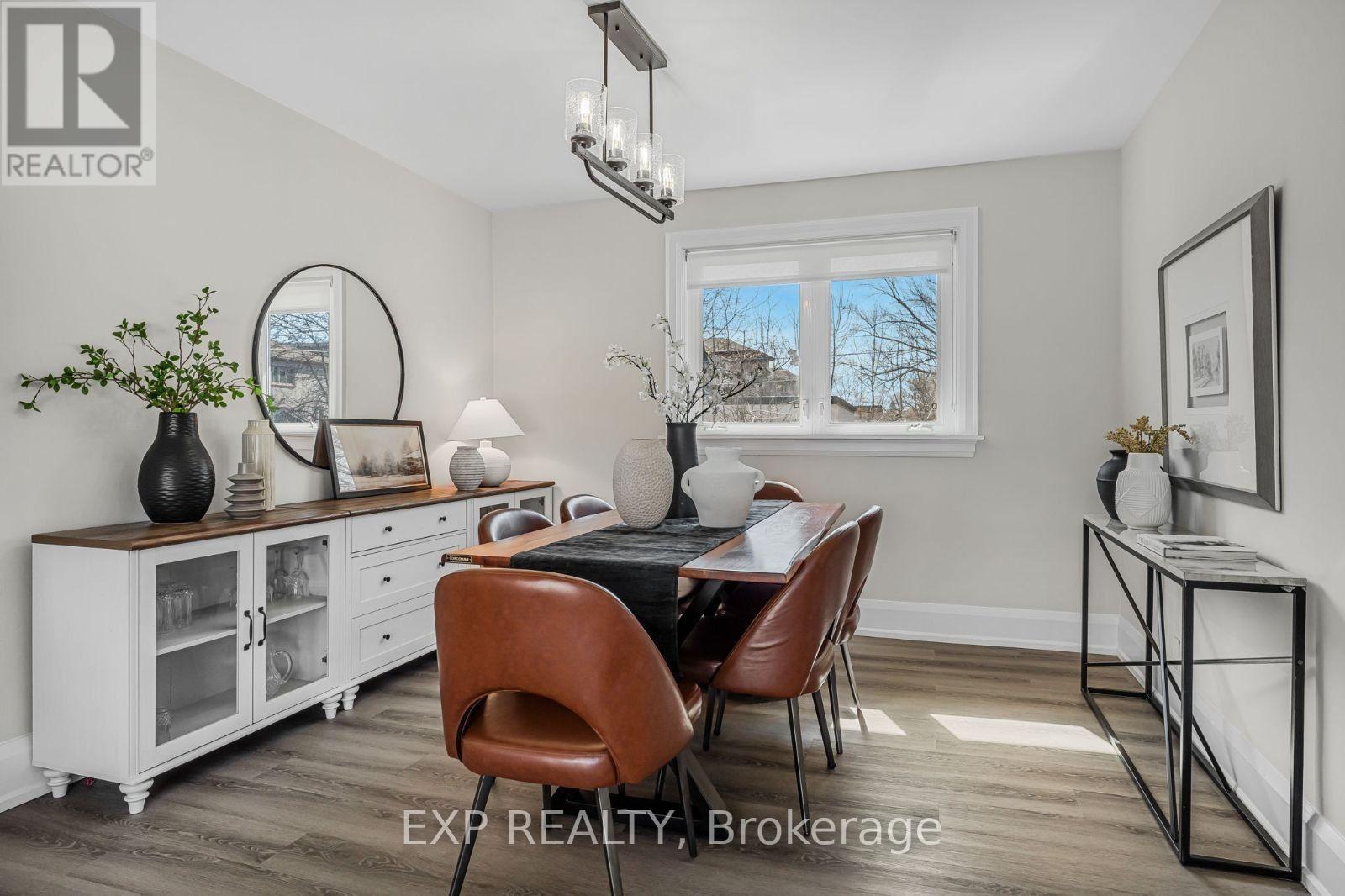 75 Alder Crescent, Toronto (Long Branch), Ontario  M8W 1E1 - Photo 5 - W12207747