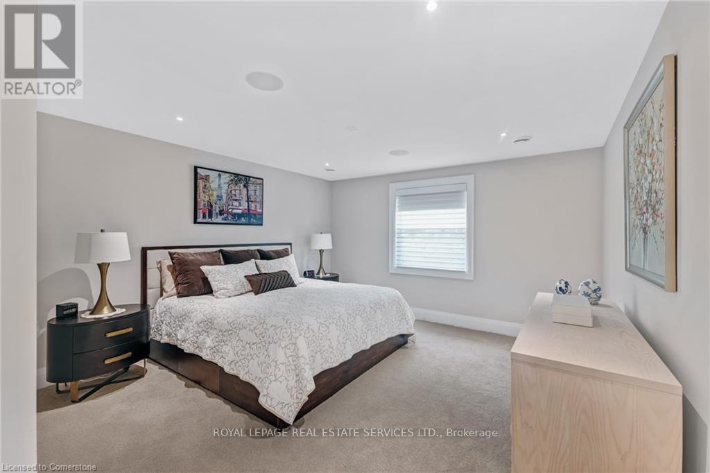1989 Fieldgate Drive, Burlington (Tyandaga), Ontario  L7P 3H4 - Photo 19 - W12207866