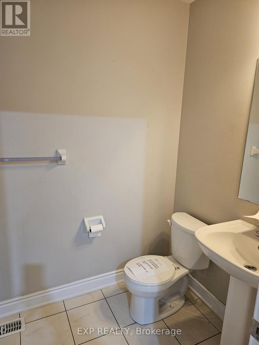25 Pentonville Road, Brampton (Sandringham-Wellington), Ontario  L6R 3R9 - Photo 6 - W12207876