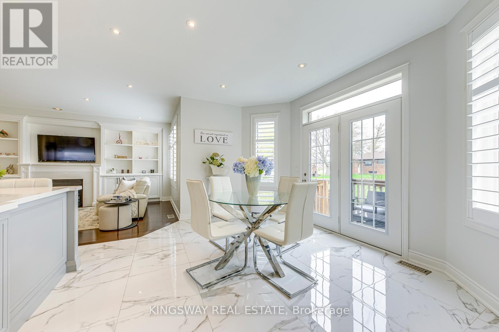 3232 Larry Crescent, Oakville, Ontario  L6M 0T1 - Photo 17 - W12207907