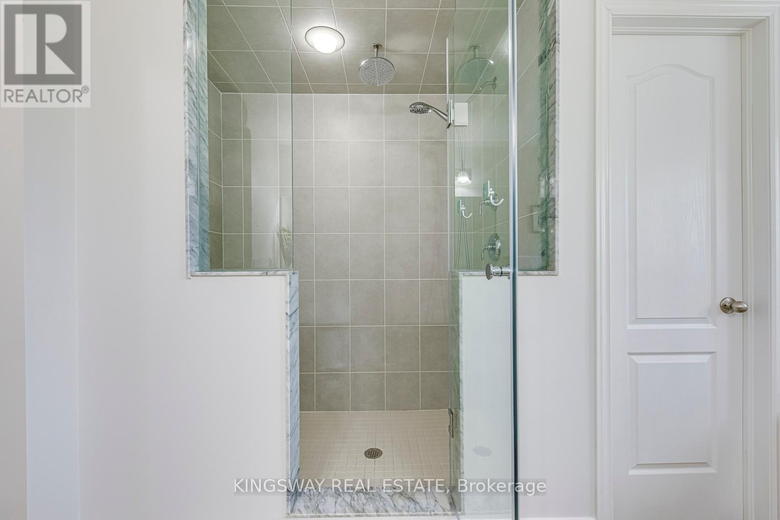 3232 Larry Crescent, Oakville, Ontario  L6M 0T1 - Photo 29 - W12207907