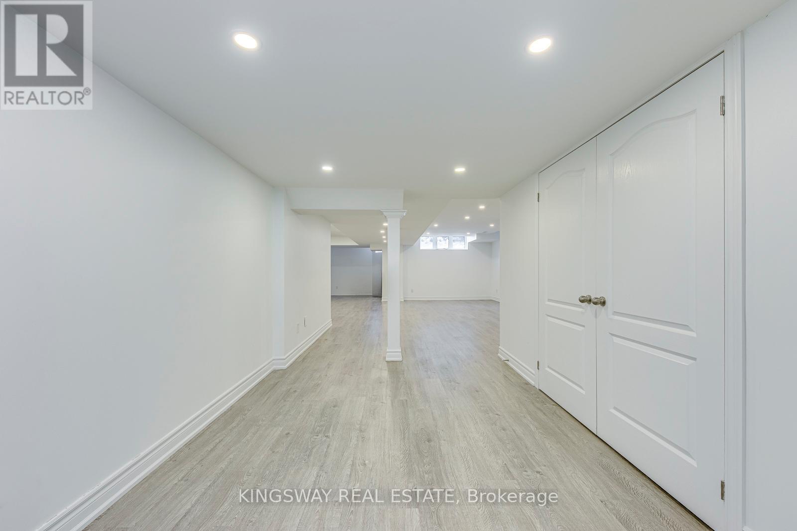 3232 Larry Crescent, Oakville, Ontario  L6M 0T1 - Photo 43 - W12207907
