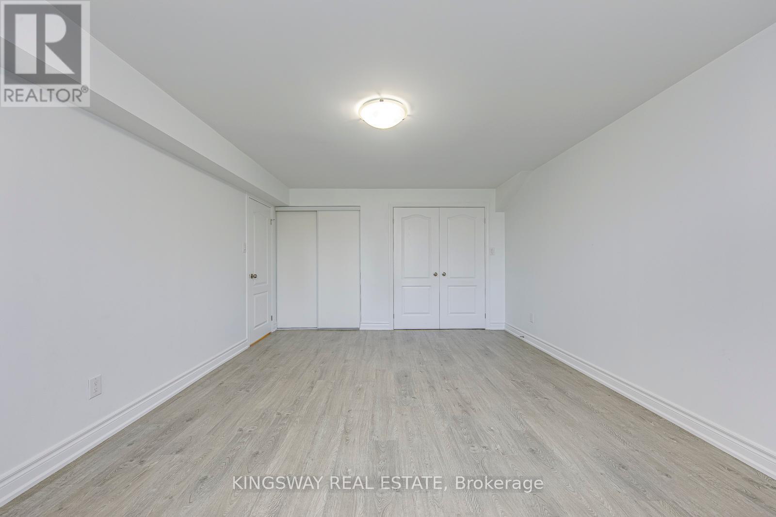 3232 Larry Crescent, Oakville, Ontario  L6M 0T1 - Photo 45 - W12207907