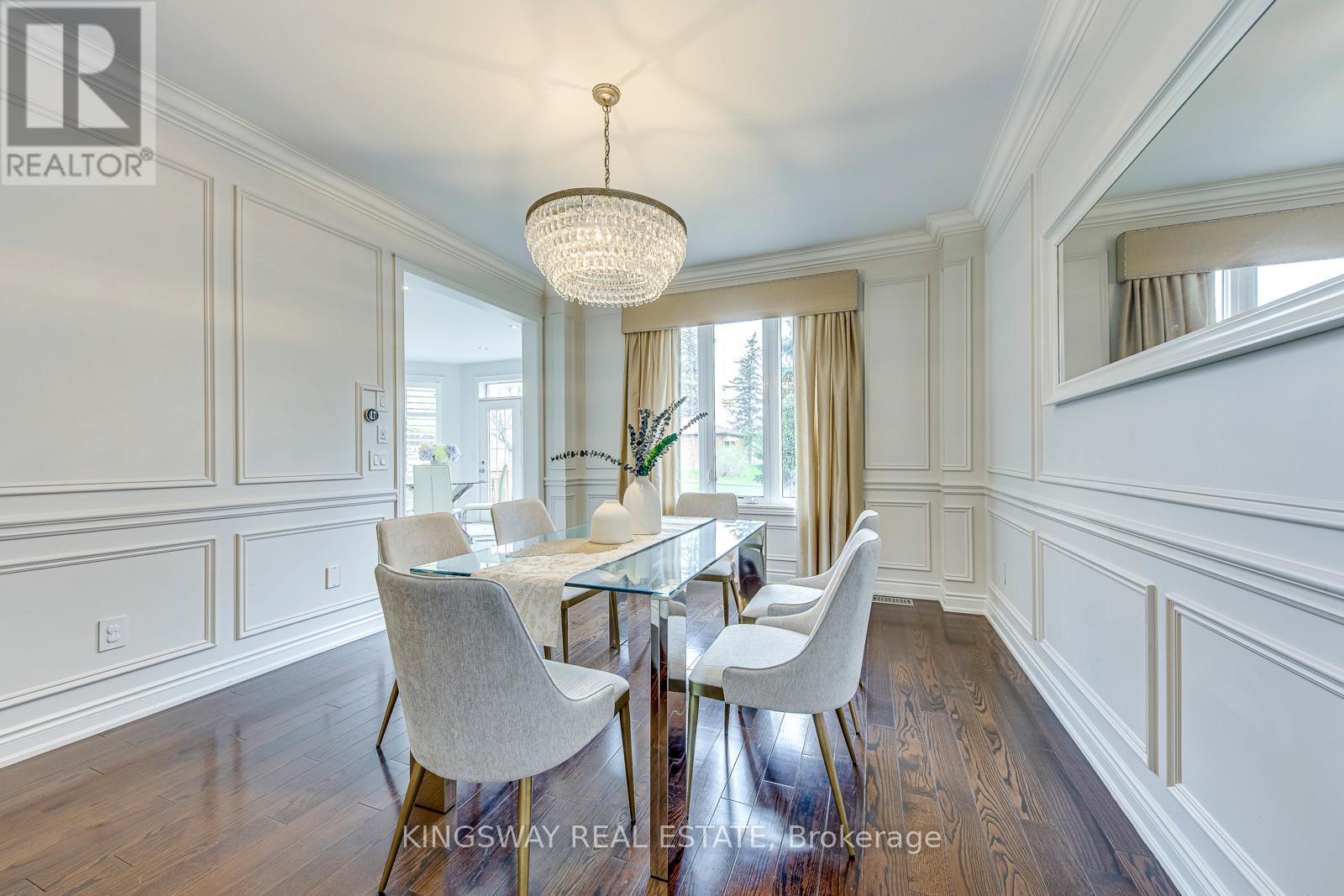 3232 Larry Crescent, Oakville, Ontario  L6M 0T1 - Photo 7 - W12207907