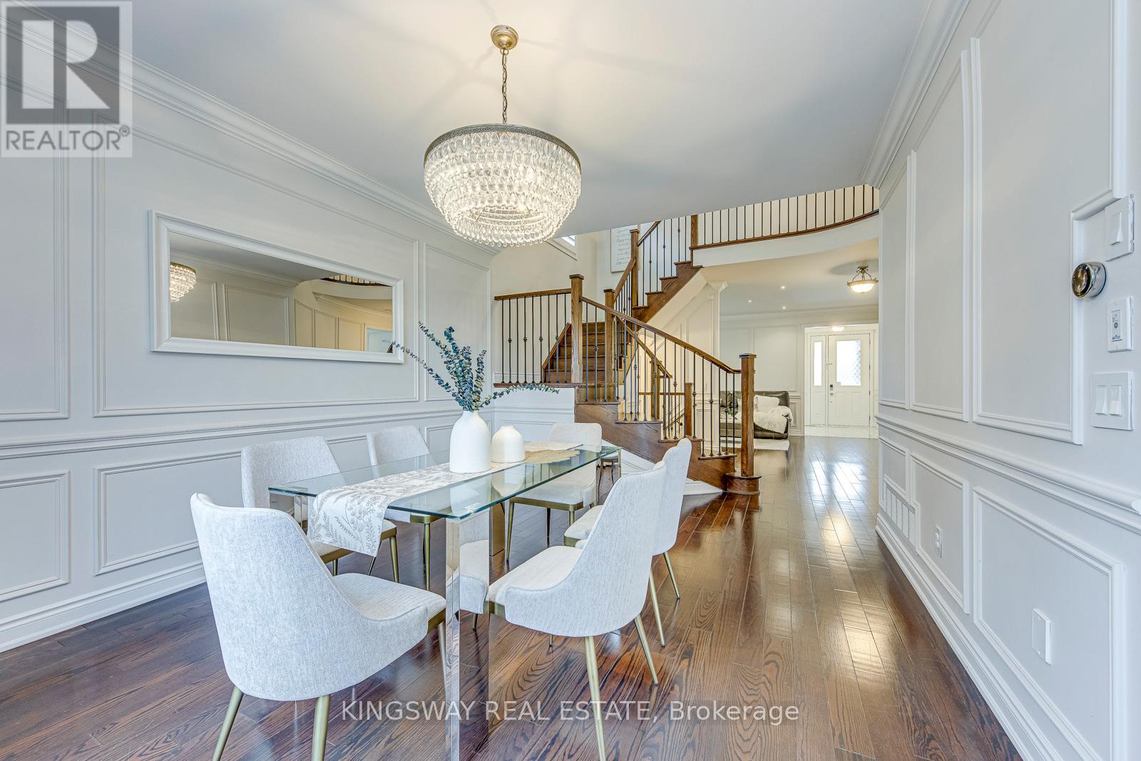 3232 Larry Crescent, Oakville, Ontario  L6M 0T1 - Photo 8 - W12207907