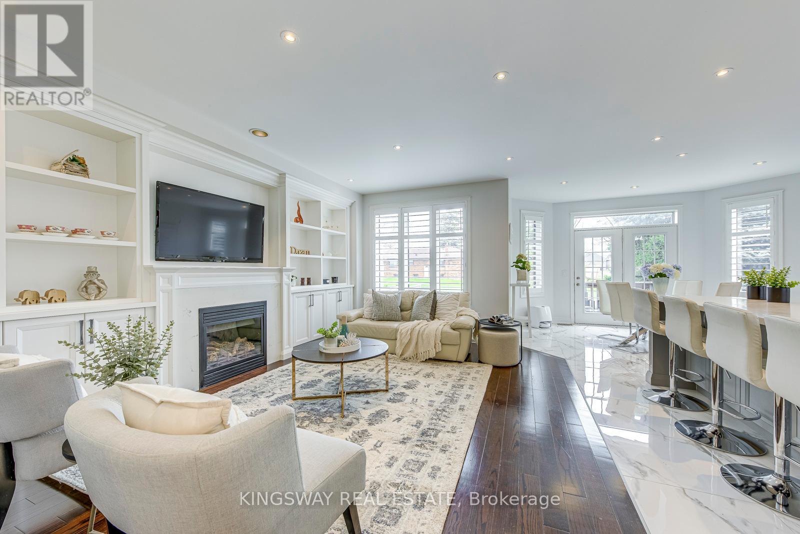 3232 Larry Crescent, Oakville, Ontario  L6M 0T1 - Photo 9 - W12207907