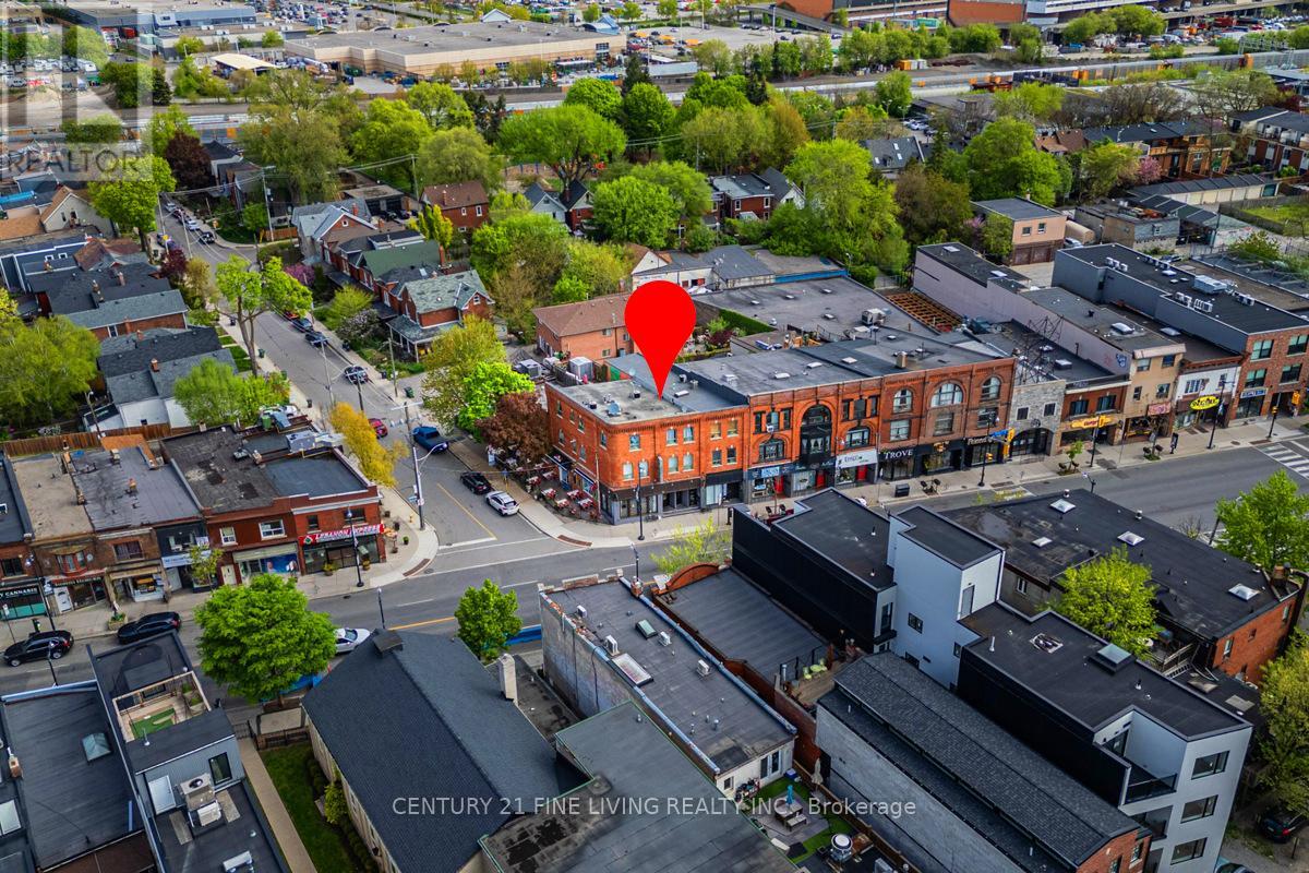 3048 Dundas Street W, Toronto, Ontario  M6P 1Z3 - Photo 3 - W12207937