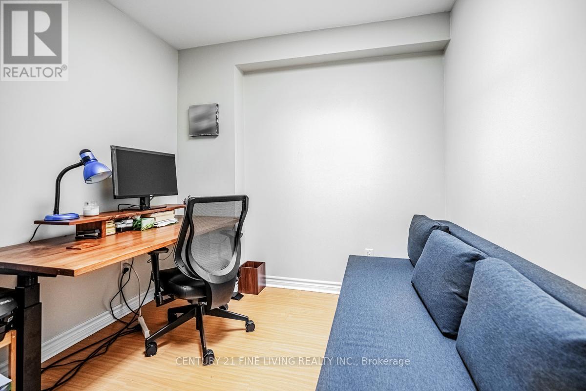 3048 Dundas Street W, Toronto, Ontario  M6P 1Z3 - Photo 32 - W12207937