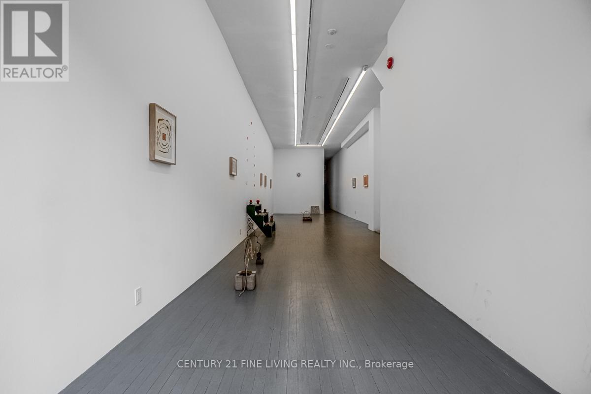 3048 Dundas Street W, Toronto, Ontario  M6P 1Z3 - Photo 9 - W12207937