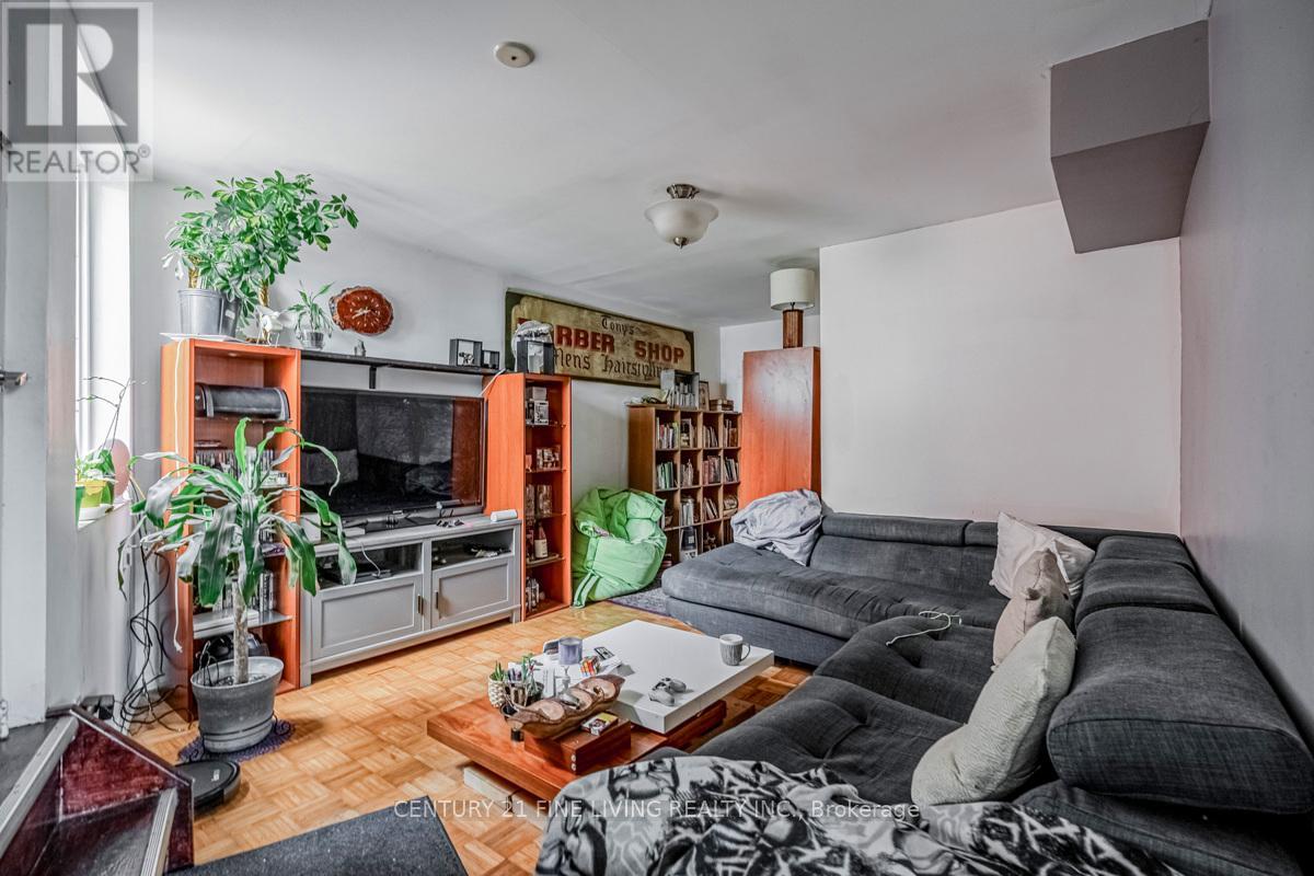 3048 Dundas Street W, Toronto (Junction Area), Ontario  M6P 1Z3 - Photo 25 - W12207942