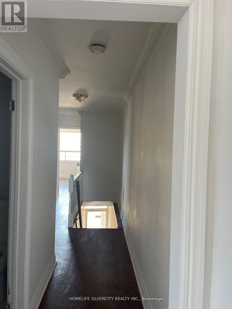 507-509 Rogers Road, Toronto, Ontario  M6M 1B4 - Photo 2 - W12207952