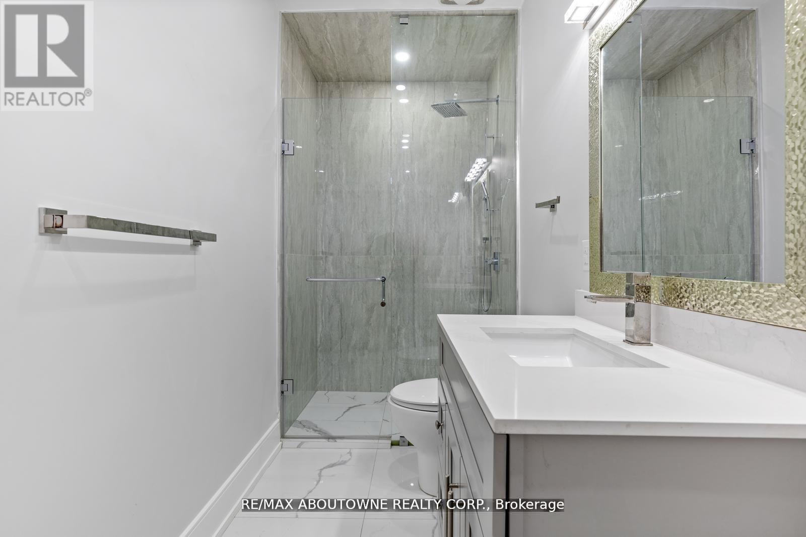 265 Woodale Avenue, Oakville (Wo West), Ontario  L6K 2N3 - Photo 34 - W12207979
