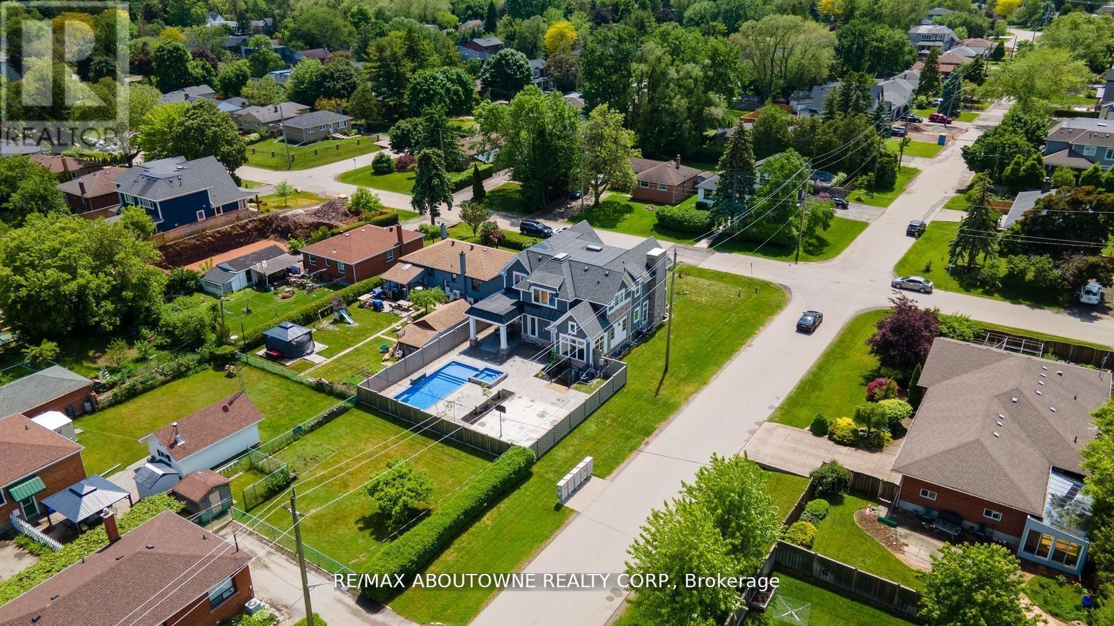 265 Woodale Avenue, Oakville (Wo West), Ontario  L6K 2N3 - Photo 39 - W12207979