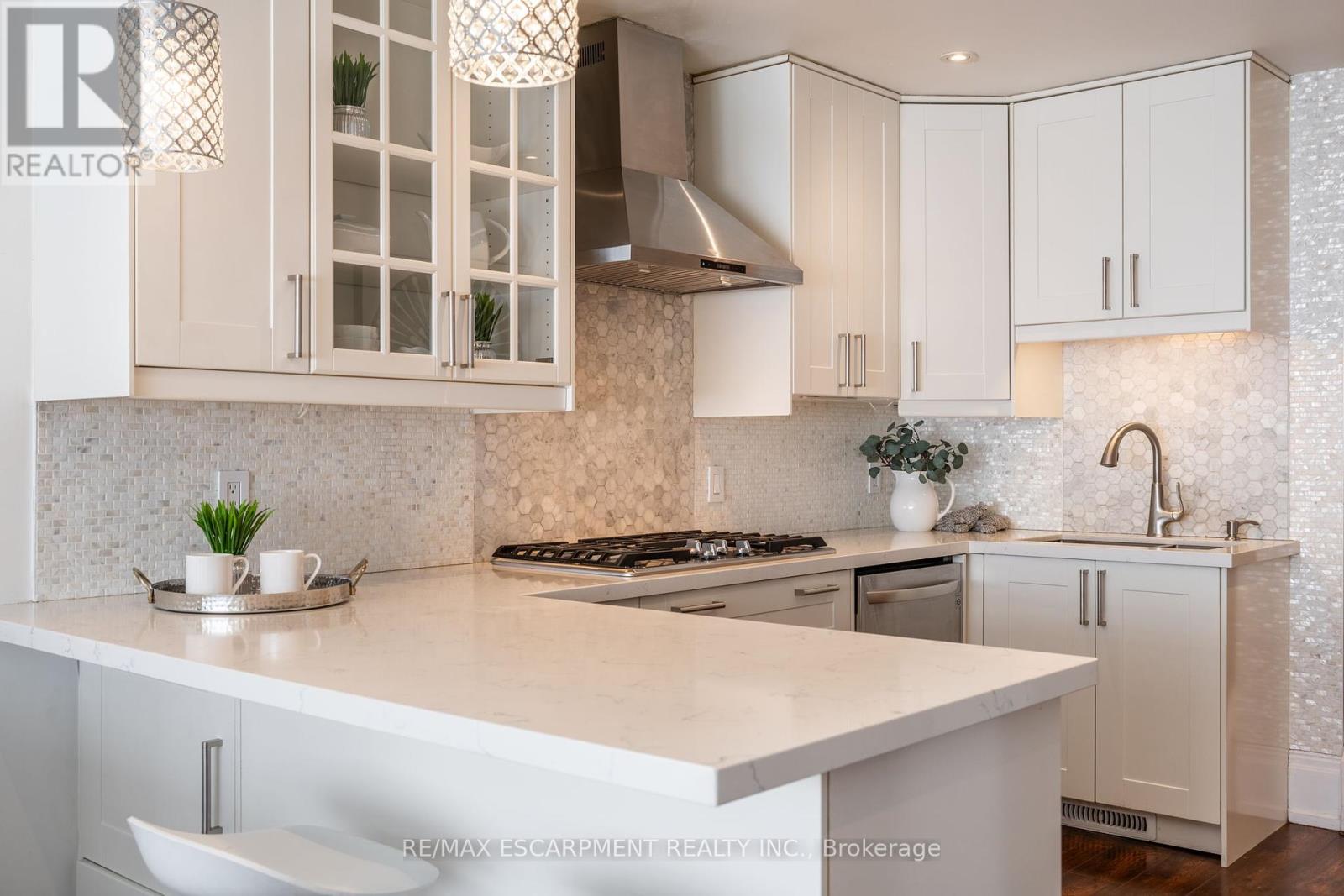 2375 Gareth Road S, Mississauga (Port Credit), Ontario  L5B 1Z4 - Photo 11 - W12207982