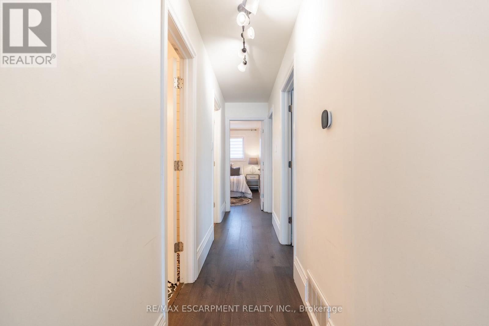 2375 Gareth Road S, Mississauga (Port Credit), Ontario  L5B 1Z4 - Photo 16 - W12207982