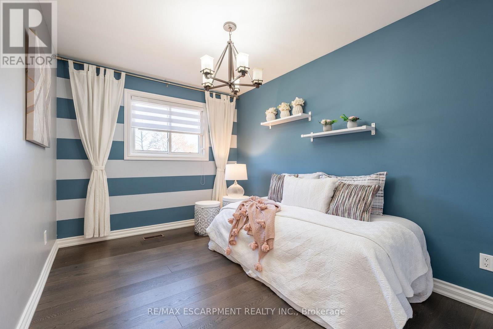 2375 Gareth Road S, Mississauga (Port Credit), Ontario  L5B 1Z4 - Photo 20 - W12207982