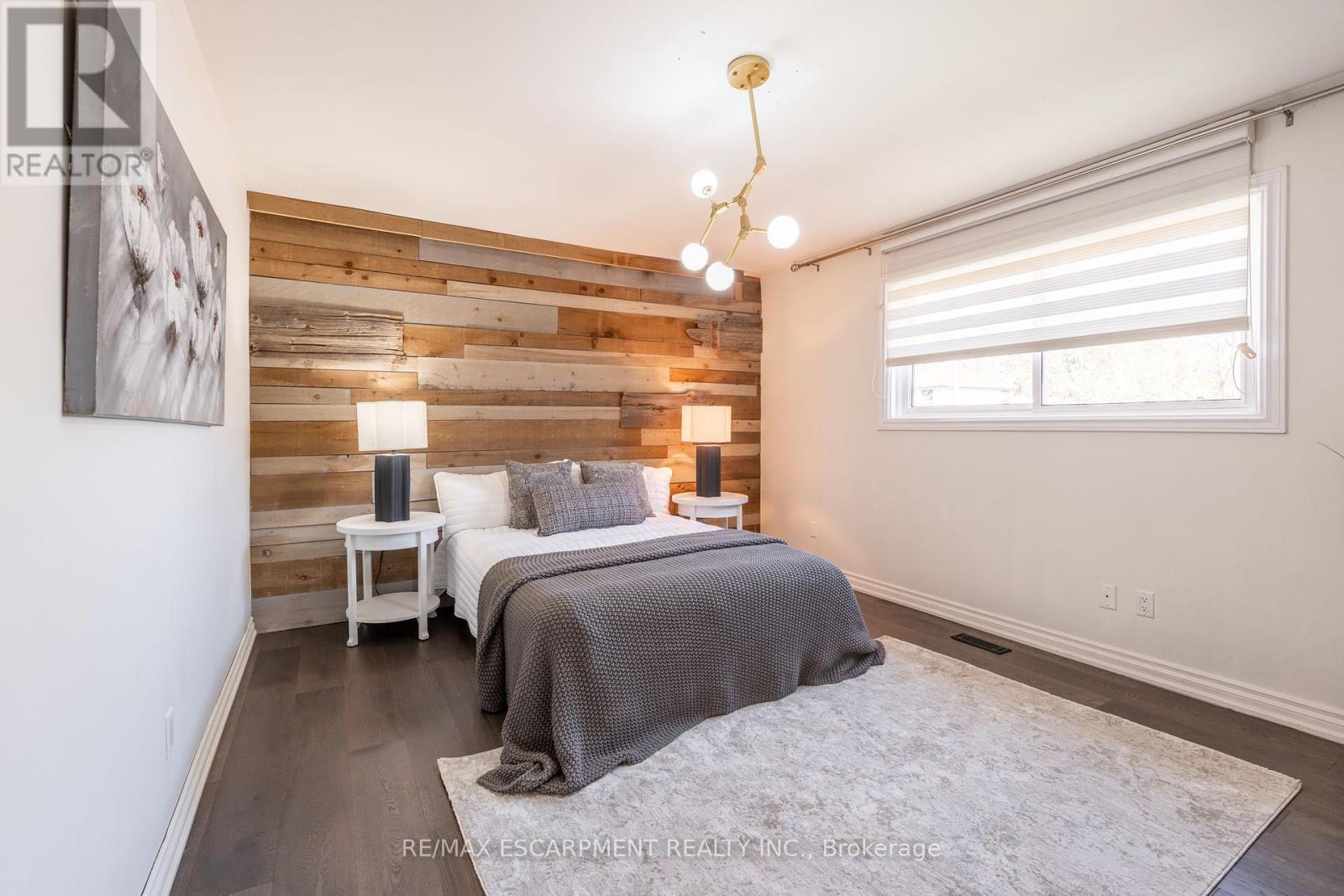 2375 Gareth Road S, Mississauga (Port Credit), Ontario  L5B 1Z4 - Photo 24 - W12207982