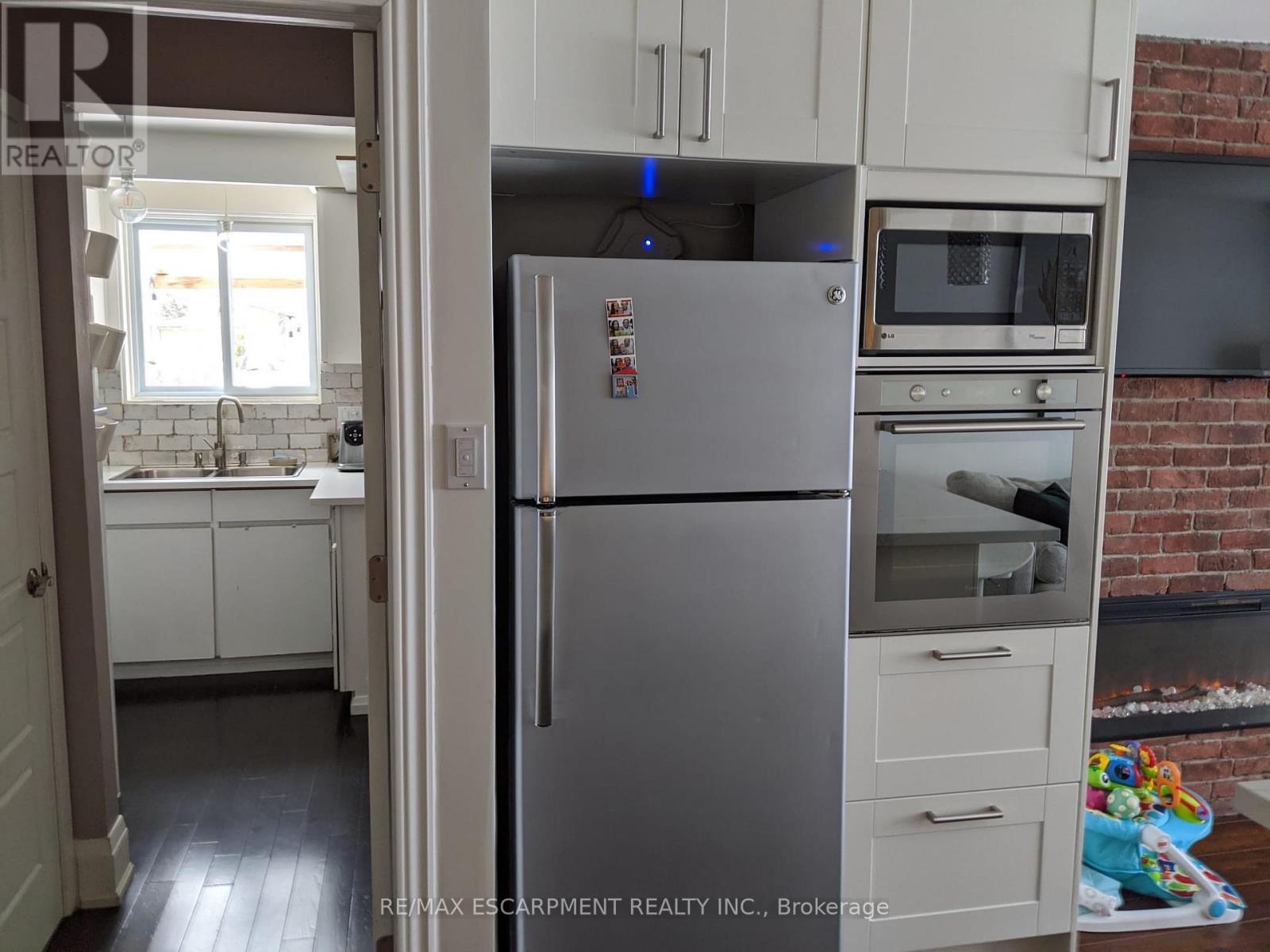 2375 Gareth Road S, Mississauga (Port Credit), Ontario  L5B 1Z4 - Photo 28 - W12207982