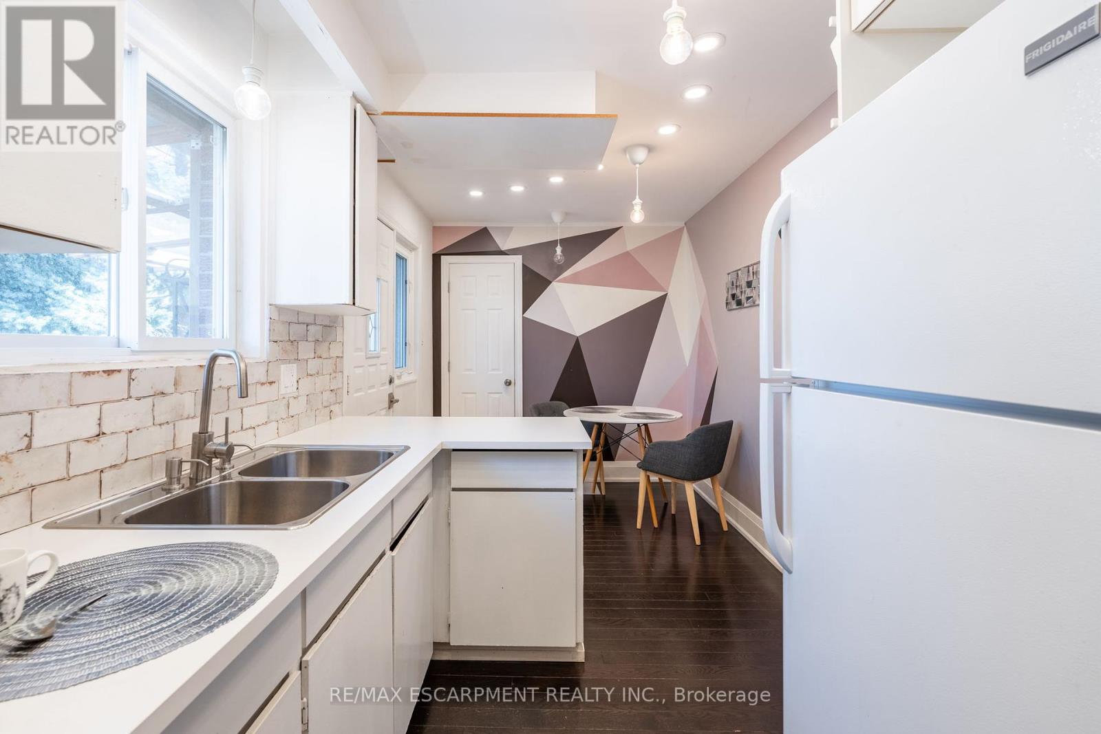 2375 Gareth Road S, Mississauga (Port Credit), Ontario  L5B 1Z4 - Photo 34 - W12207982