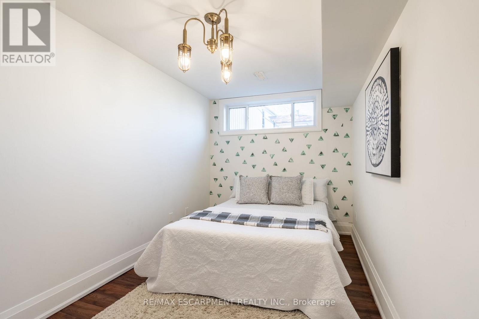 2375 Gareth Road S, Mississauga (Port Credit), Ontario  L5B 1Z4 - Photo 41 - W12207982