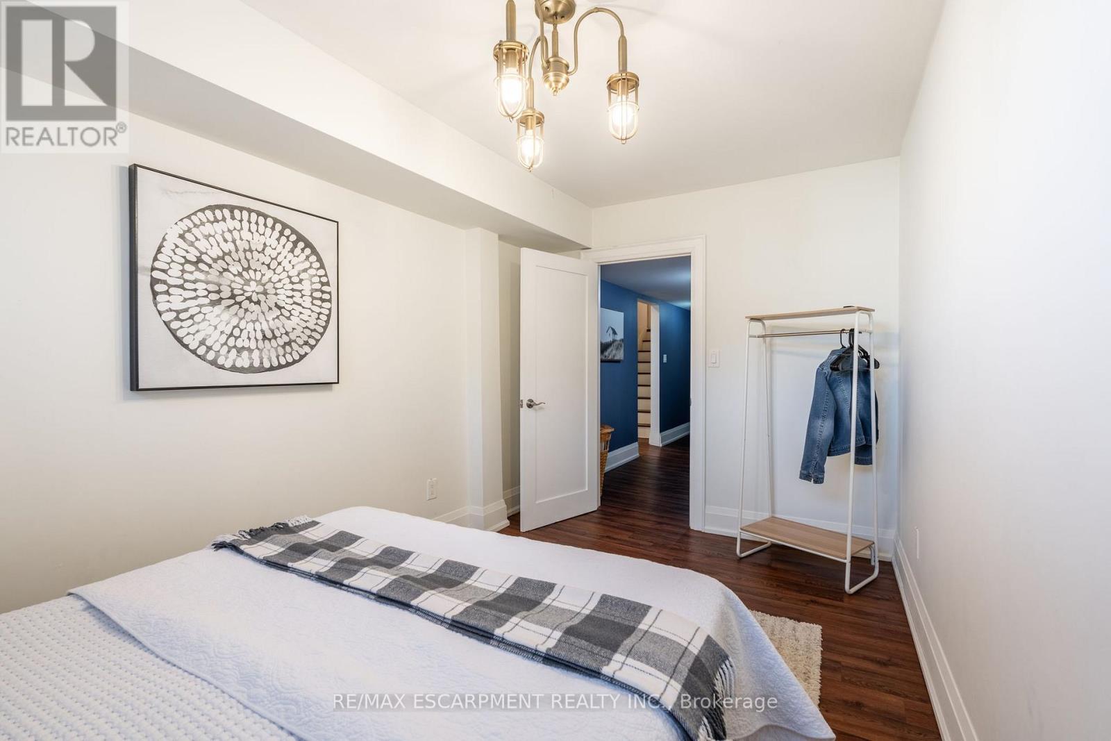 2375 Gareth Road S, Mississauga (Port Credit), Ontario  L5B 1Z4 - Photo 42 - W12207982