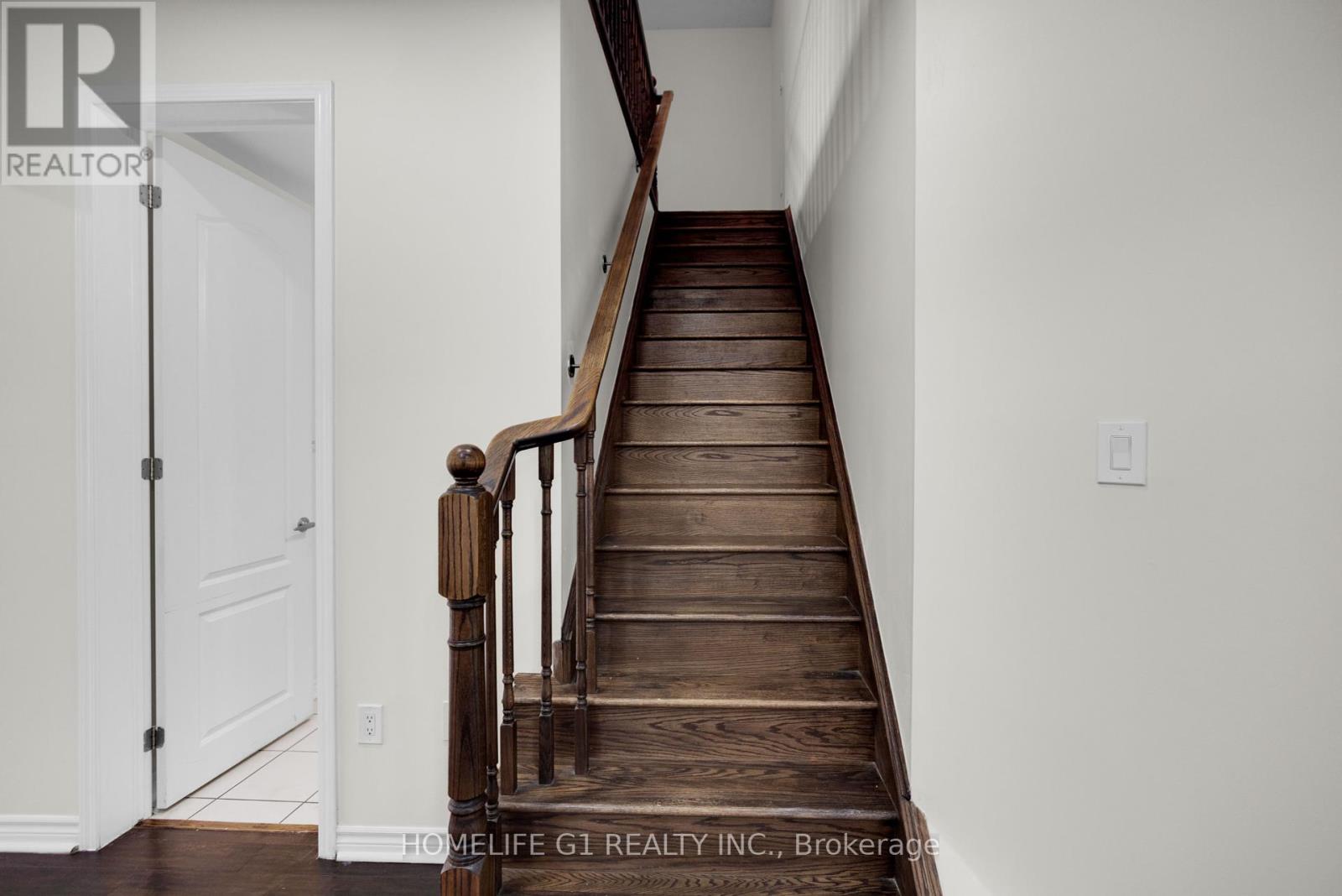 158 Thornbush Boulevard, Brampton (Northwest Brampton), Ontario  L7A 0G4 - Photo 13 - W12207985