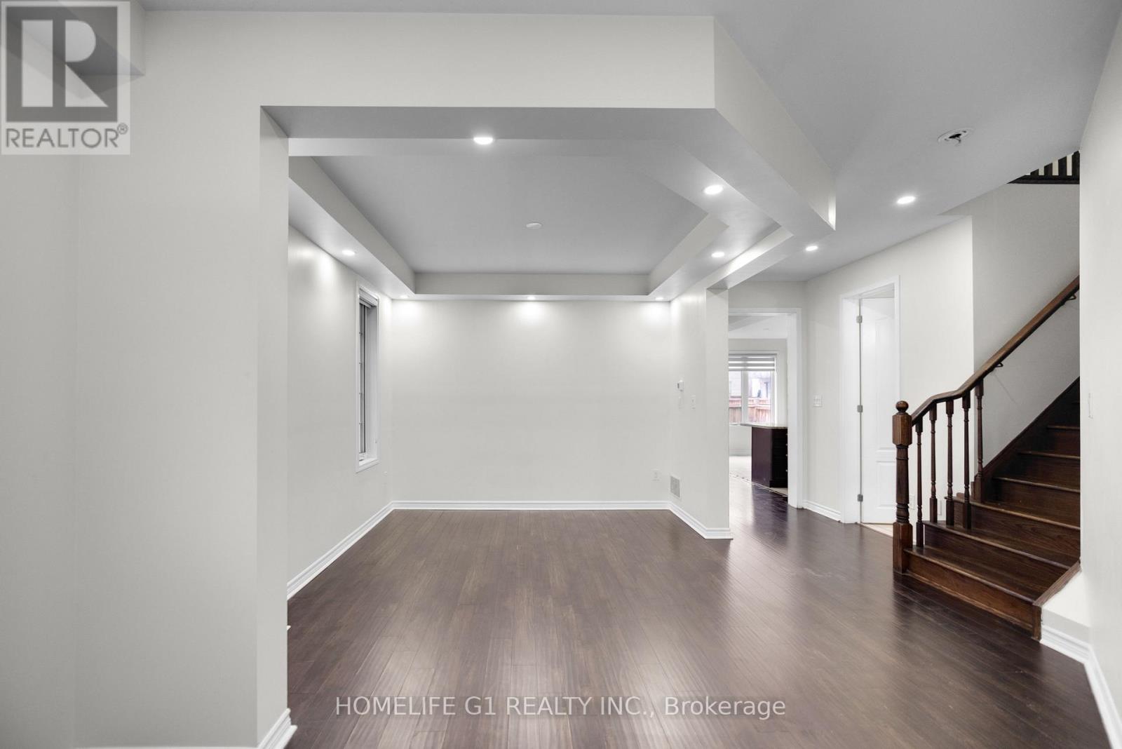 158 Thornbush Boulevard, Brampton (Northwest Brampton), Ontario  L7A 0G4 - Photo 5 - W12207985