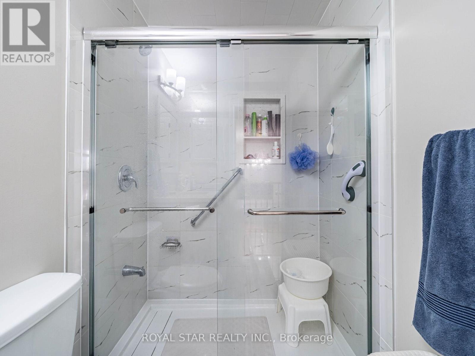 45 Mossgrove Crescent, Brampton (Northwest Sandalwood Parkway), Ontario  L7A 1M3 - Photo 37 - W12208016