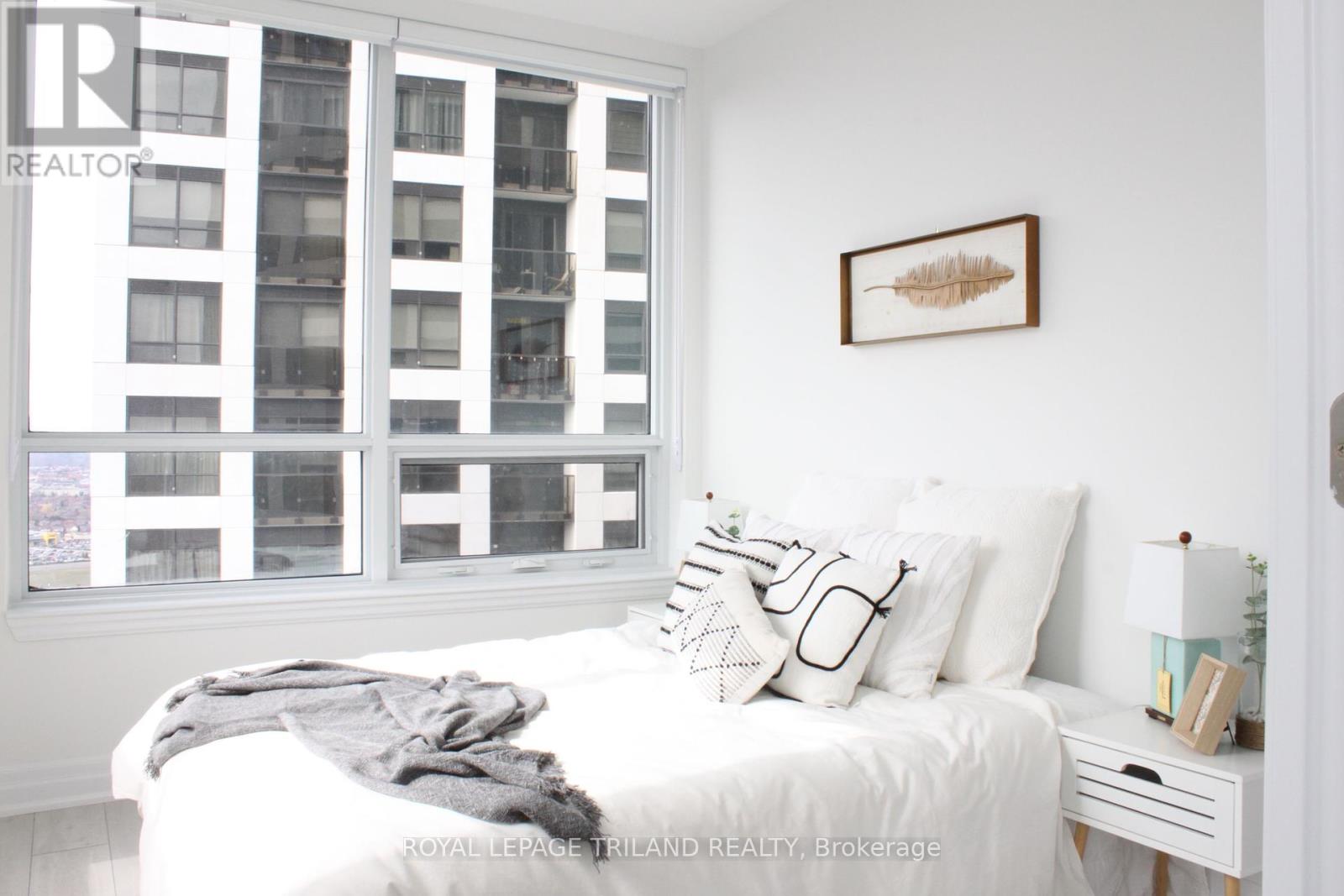 3008 - 30 Elm Drive, Mississauga (City Centre), Ontario  L5B 0N6 - Photo 16 - W12208048