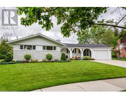 55 EVERGREEN Crescent, Kitchener, Ontario