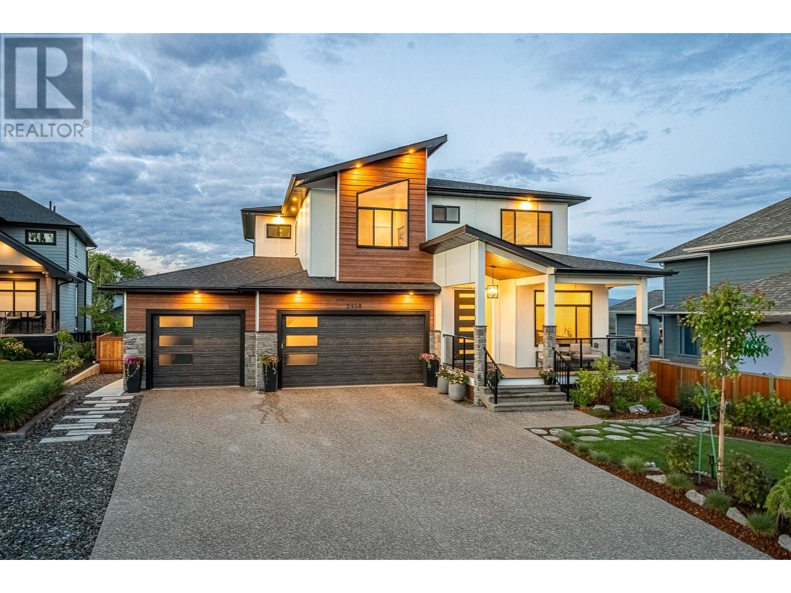 2450 Grafton Place, Prince George, British Columbia  V2N 0E6 - Photo 2 - R3012600