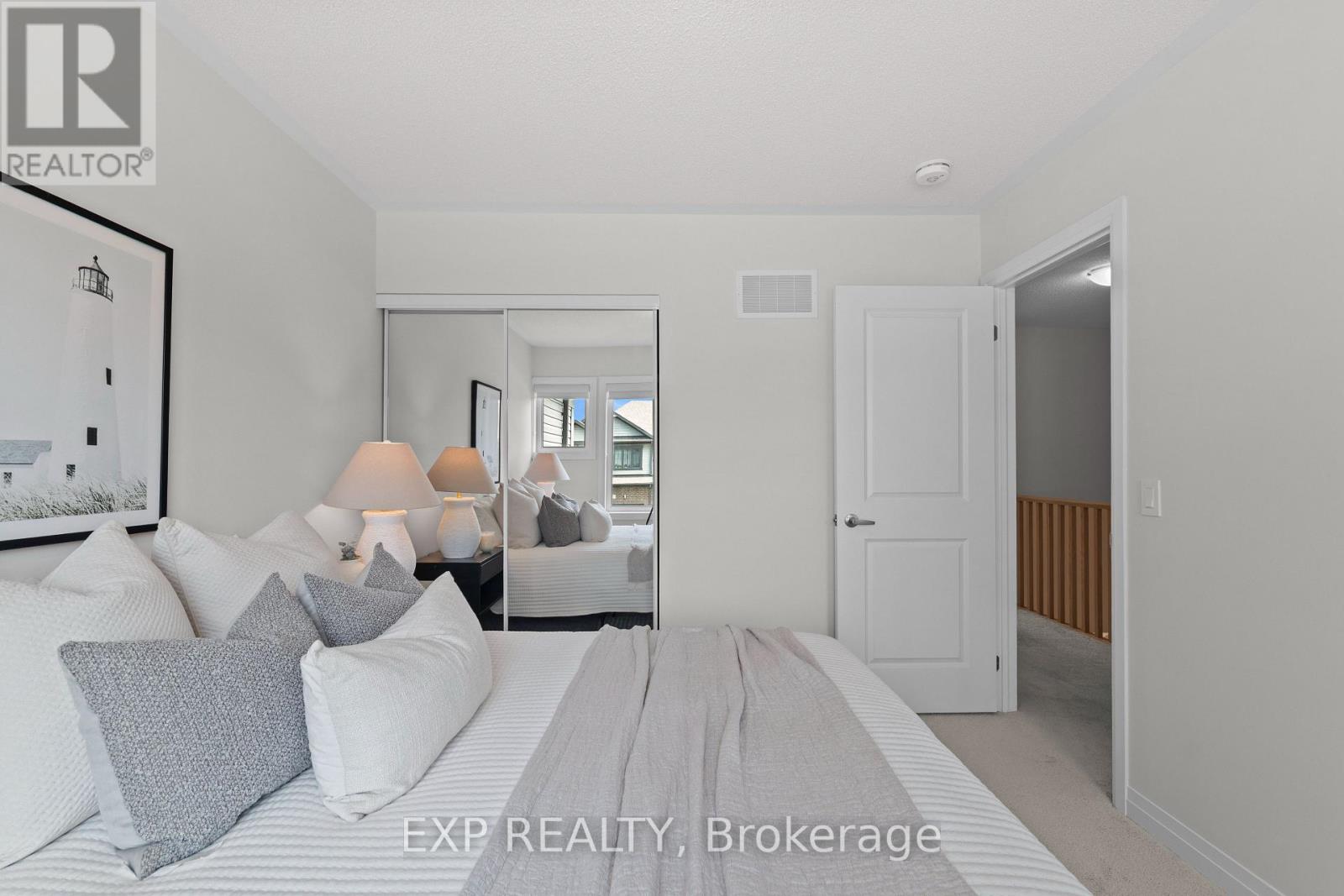 53 Freedom Crescent, Hamilton (Mount Hope), Ontario  L0R 1W0 - Photo 22 - X12207807