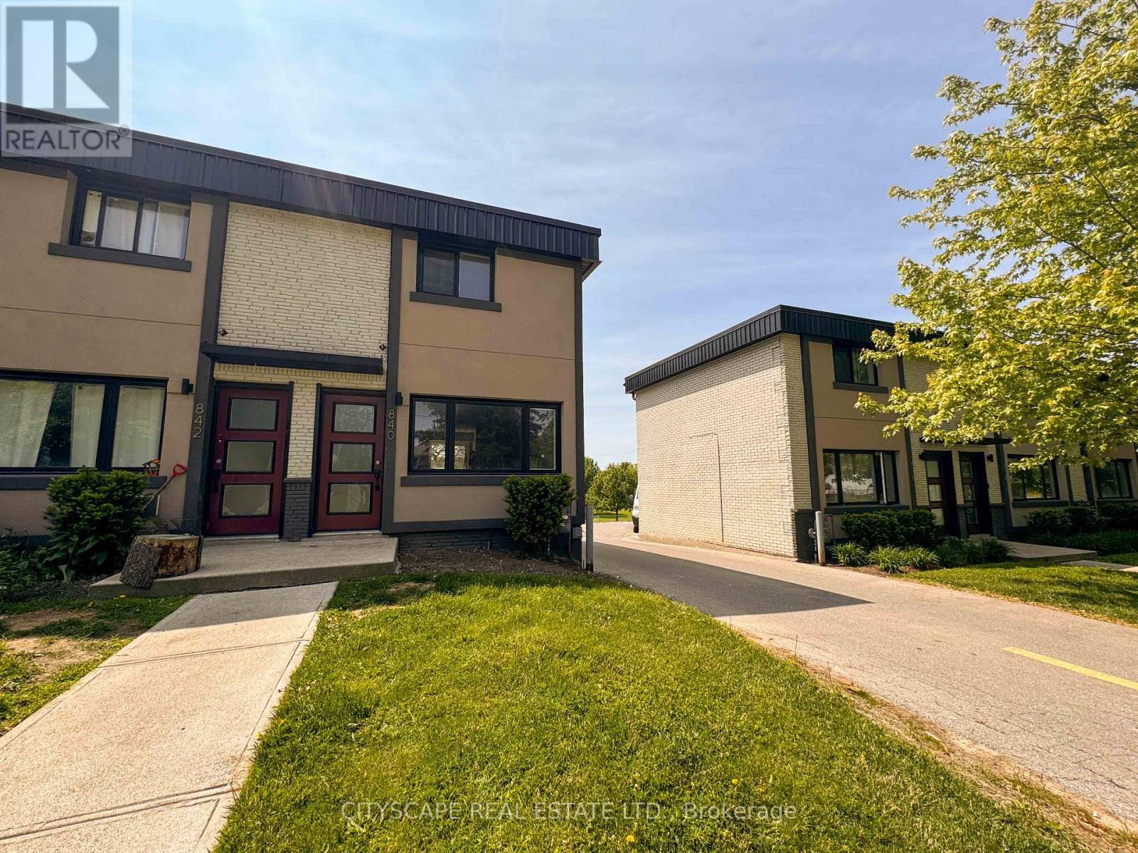 840 Alice Street, Woodstock (Woodstock - South), Ontario  N4S 2J3 - Photo 1 - X12207890