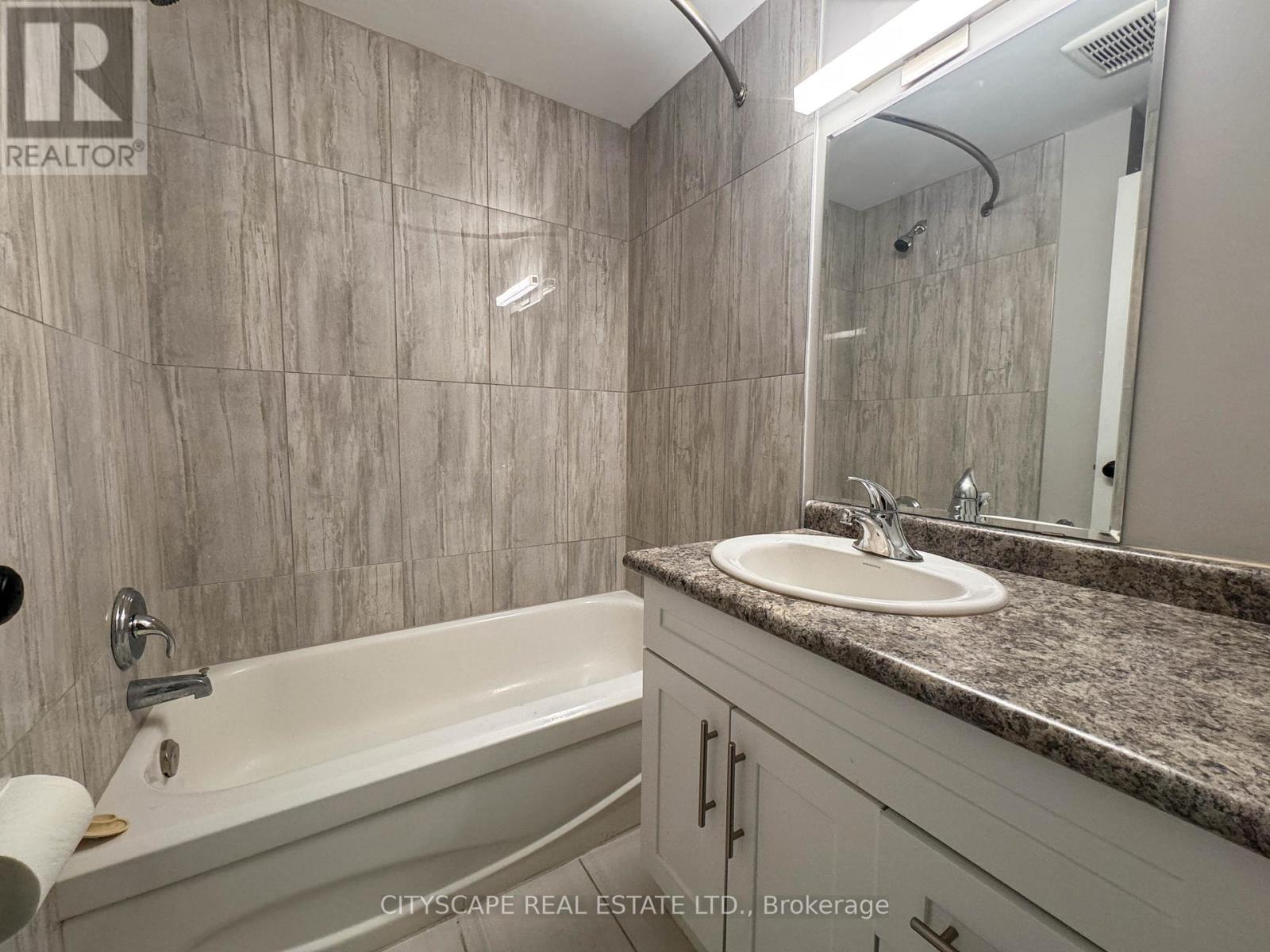 840 Alice Street, Woodstock (Woodstock - South), Ontario  N4S 2J3 - Photo 7 - X12207890