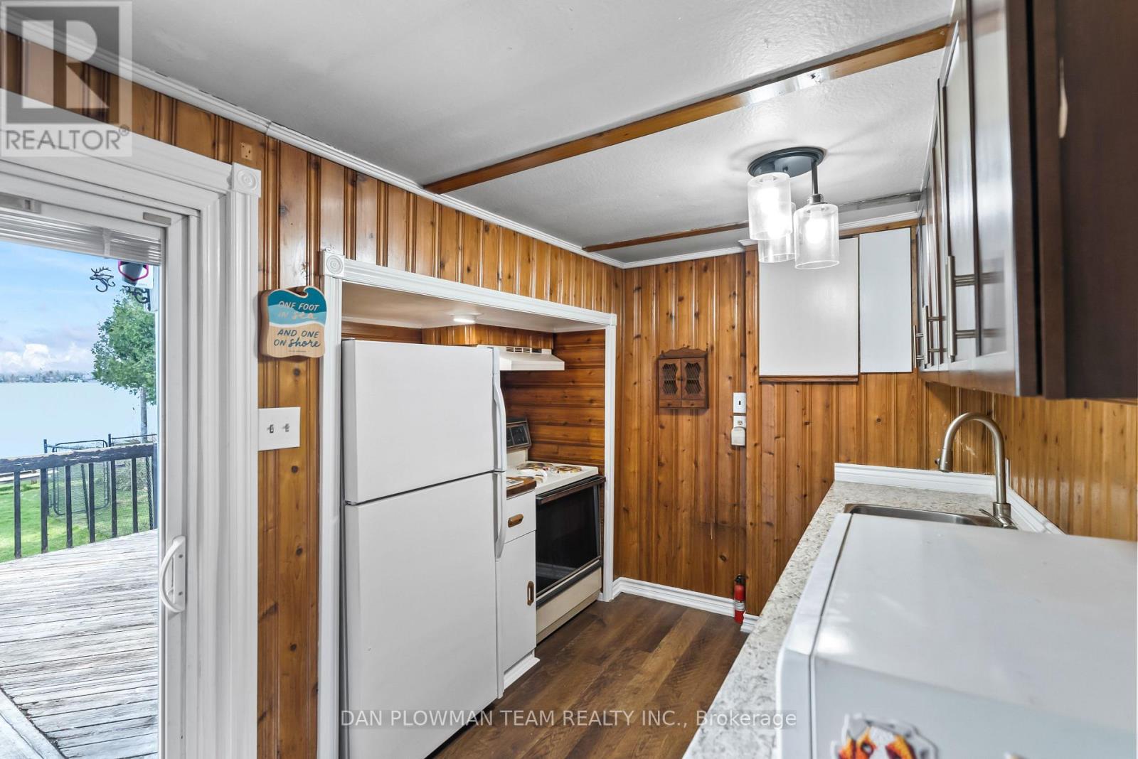 32 Beach Road, Kawartha Lakes (Little Britain), Ontario  K0M 2C0 - Photo 11 - X12207976