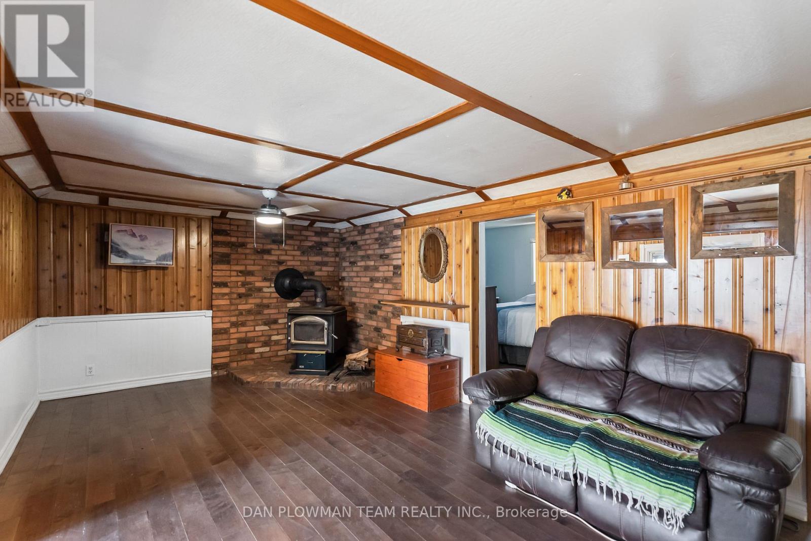 32 Beach Road, Kawartha Lakes (Little Britain), Ontario  K0M 2C0 - Photo 15 - X12207976