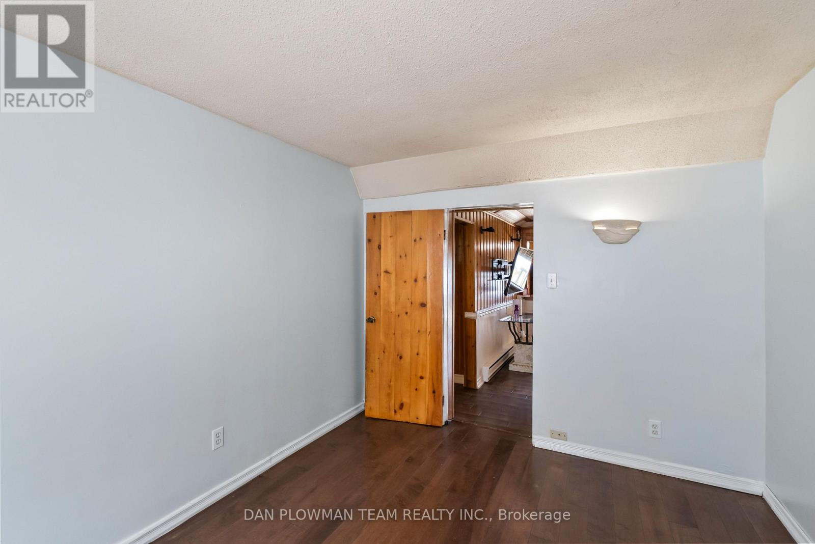 32 Beach Road, Kawartha Lakes (Little Britain), Ontario  K0M 2C0 - Photo 21 - X12207976