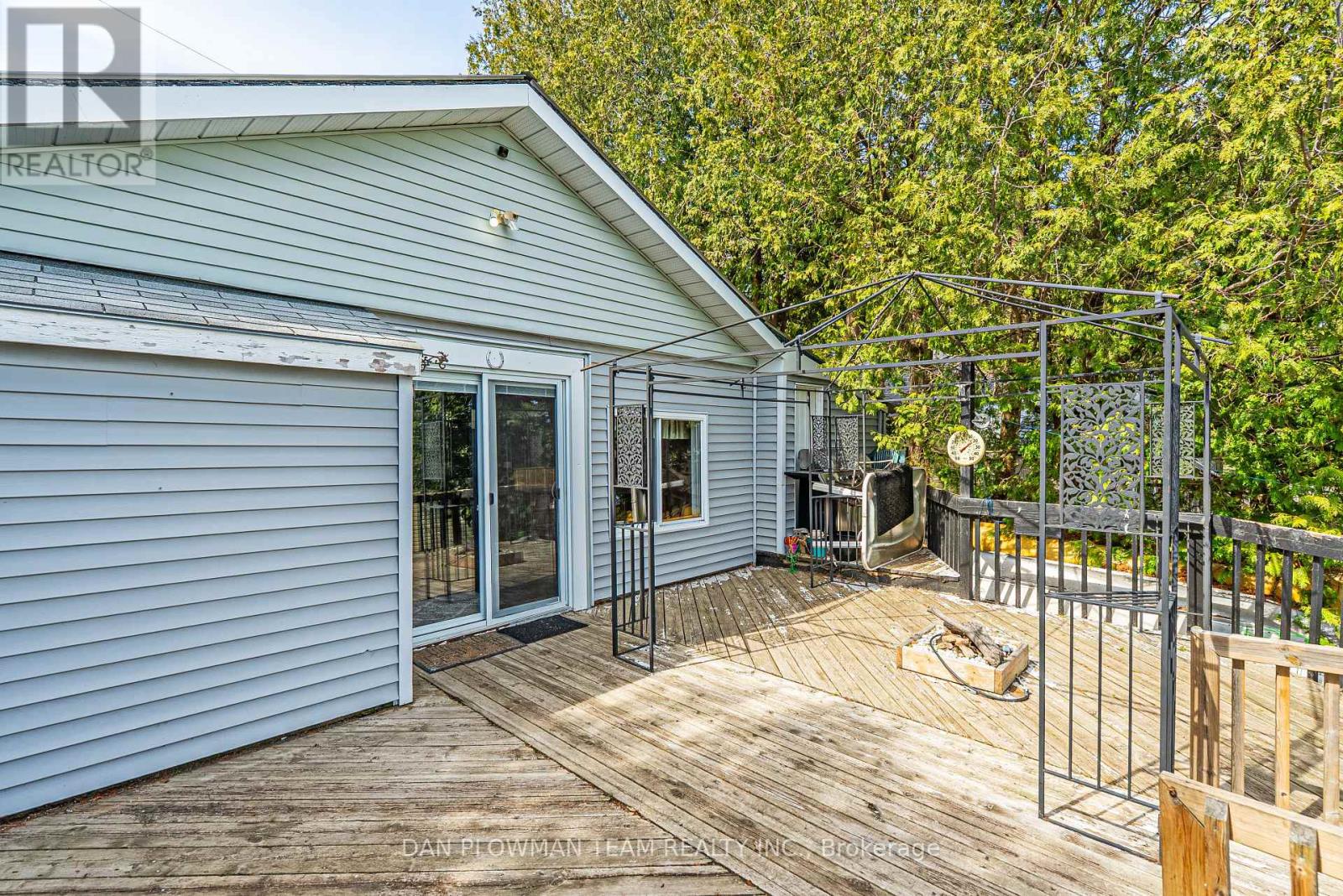32 Beach Road, Kawartha Lakes (Little Britain), Ontario  K0M 2C0 - Photo 26 - X12207976