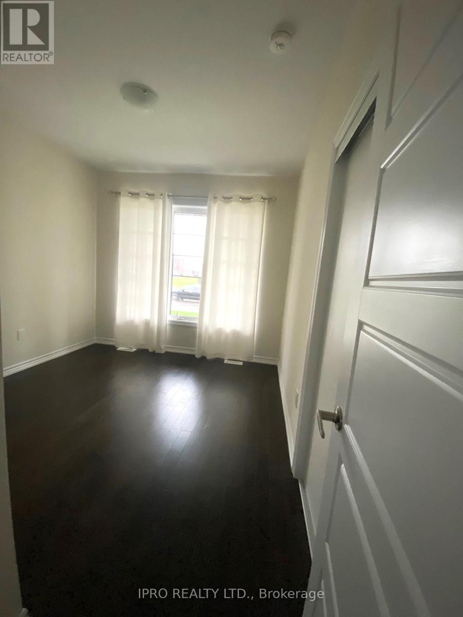 50 Explorer Way, Thorold, Ontario  L2V 0K1 - Photo 16 - X12208002