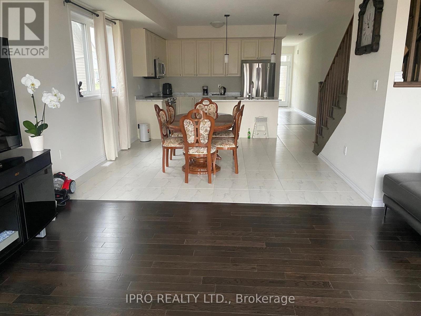50 Explorer Way, Thorold, Ontario  L2V 0K1 - Photo 3 - X12208002