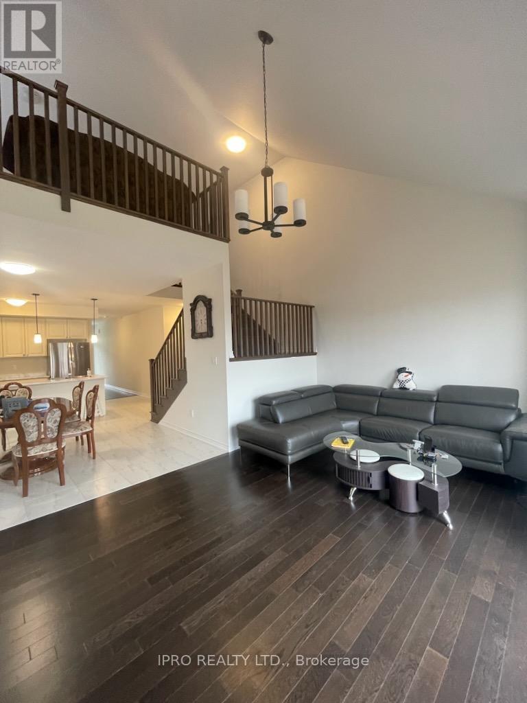 50 Explorer Way, Thorold, Ontario  L2V 0K1 - Photo 7 - X12208002