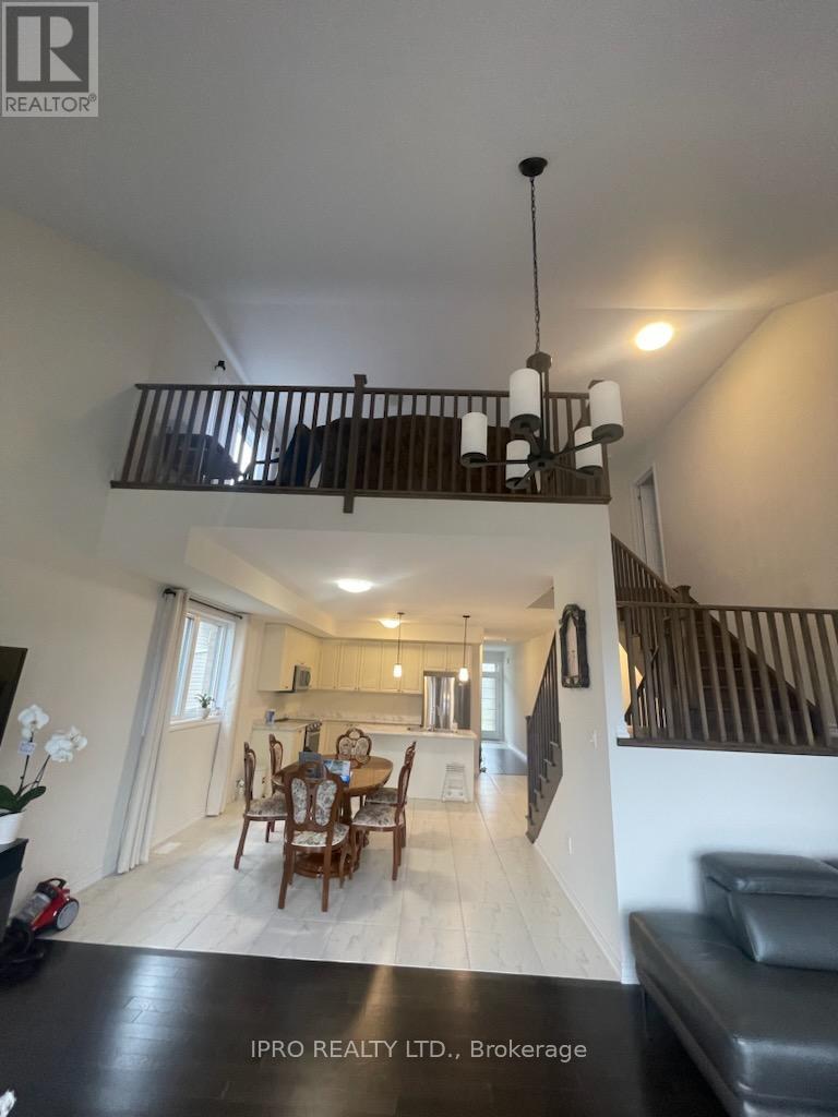 50 Explorer Way, Thorold, Ontario  L2V 0K1 - Photo 8 - X12208002