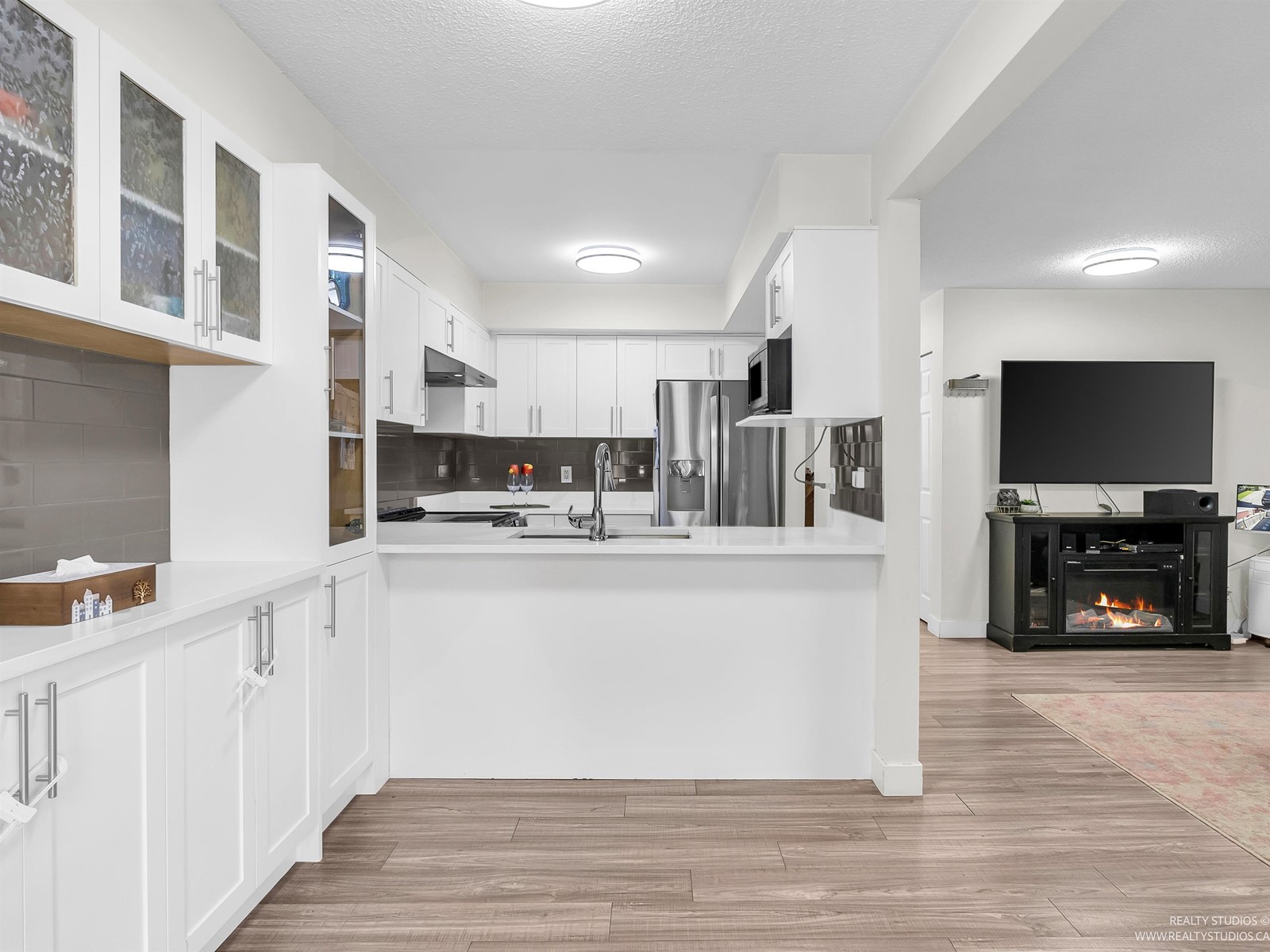 13504 79a Avenue, Surrey, British Columbia  V3W 2Z2 - Photo 5 - R3013048