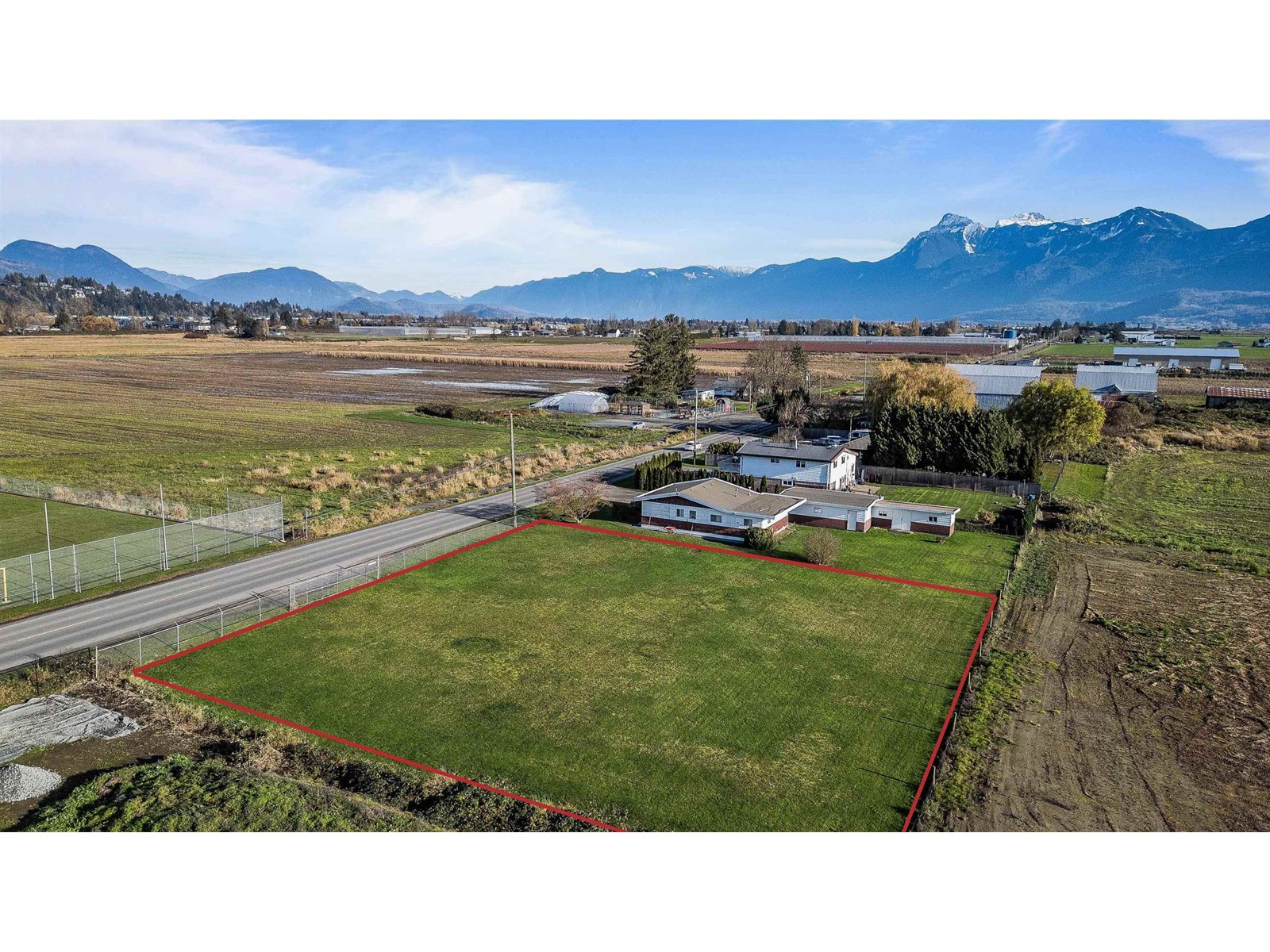 46708 Chilliwack Central Road, East Chilliwack, Chilliwack, British Columbia  V2P 8C5 - Photo 2 - R3013108
