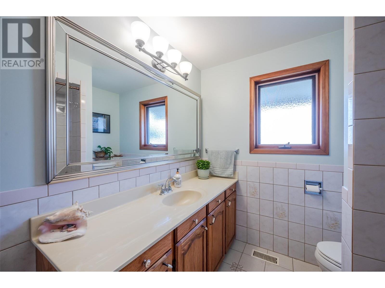 6639 Mountainview Drive, Oliver, British Columbia  V0H 1T4 - Photo 37 - 10351197